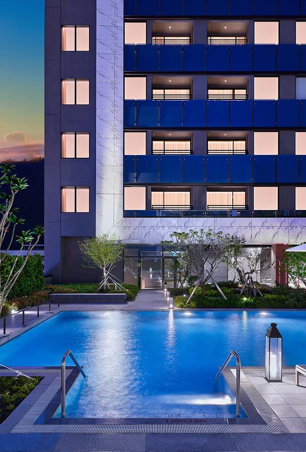 Mu Jiaoxi Hotel Exterior foto The hotel's pool