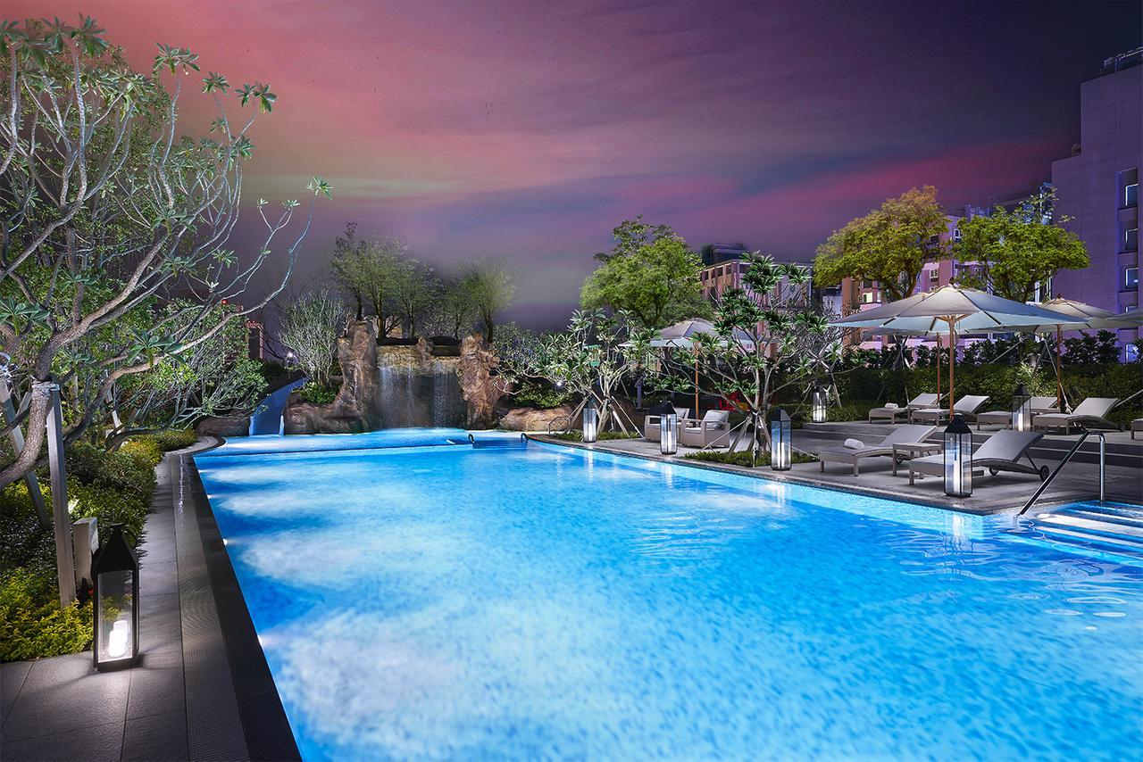Mu Jiaoxi Hotel Exterior foto The swimming pool at the hotel